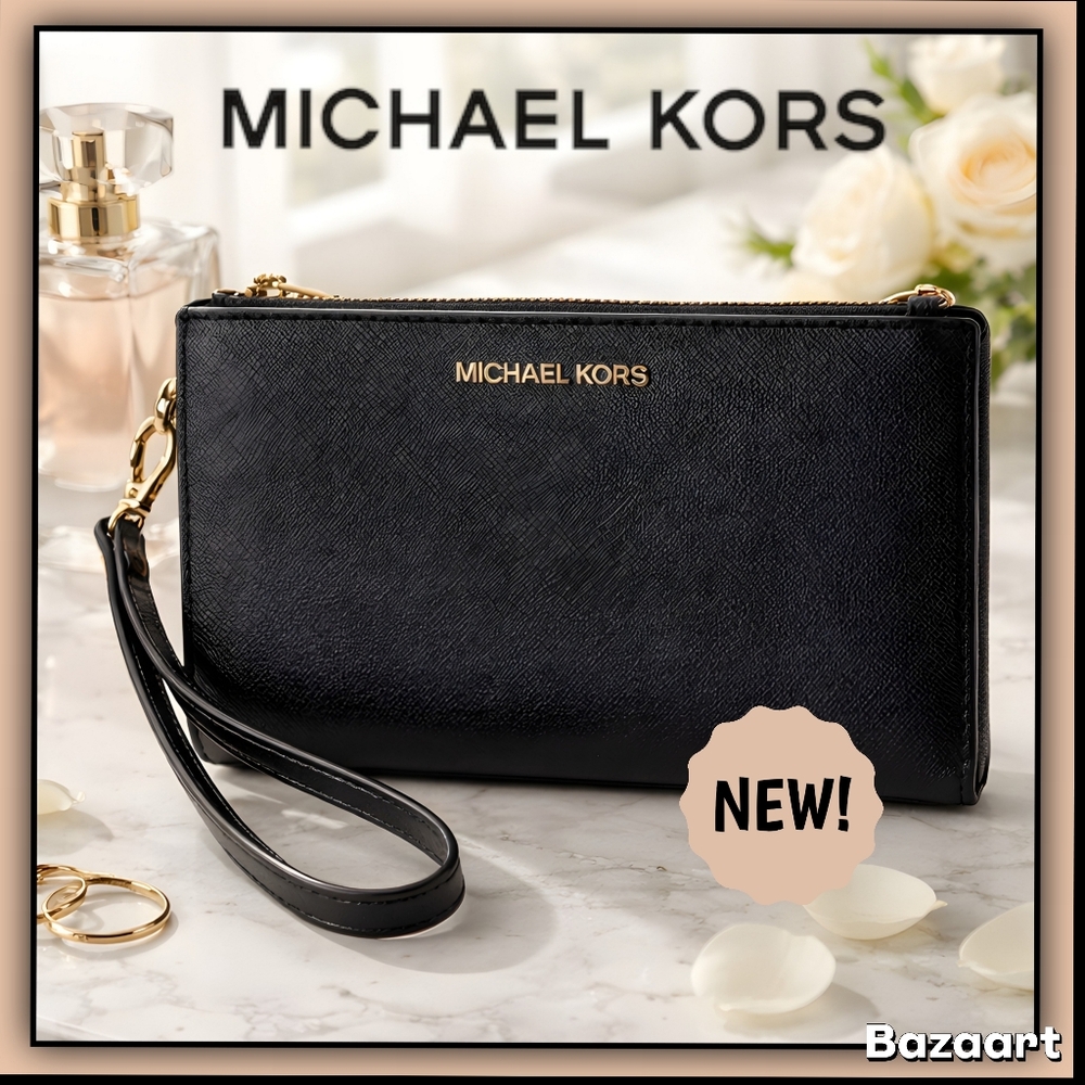 NEW Michael Kors Wristlet With Smartphone Pocket